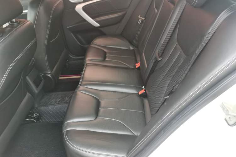 Used Geely Auto Emgrand 2017 Sedan Million Edition 1.5L Manual - Upward Version