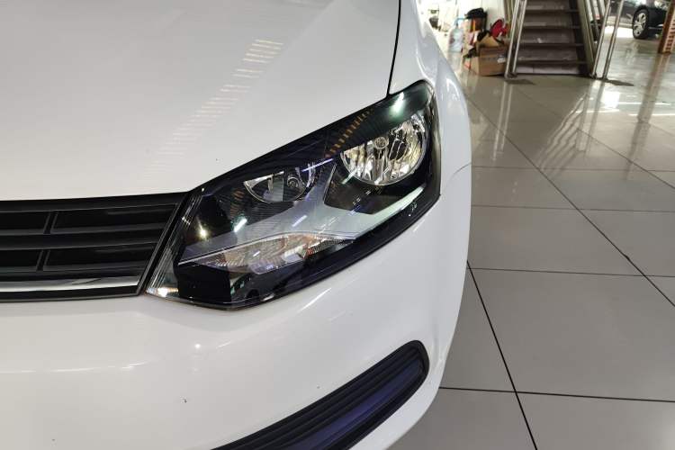 Used Volkswagen Polo 2016 1.4L Manual Fashion Model