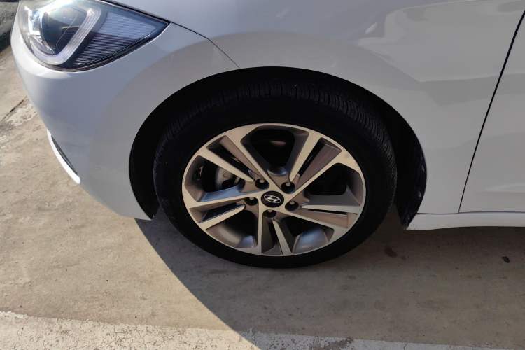 Used Hyundai Elantra 2016 1.6L Automatic ZhiXuan – Elite Version
