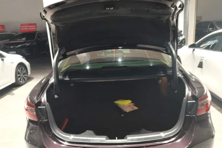 Used Mazda Atenza 2020 2.0L Blue Sky Luxury Edition
