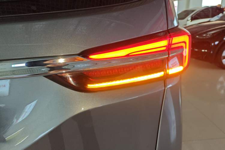 Used Buick GL8 2022 Land Cruiser Executive Class 652T Comfort Model
