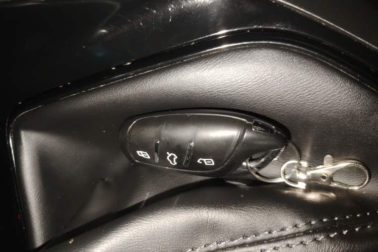 Used Roewe i5 2021 1.5L CVT Platinum Edition