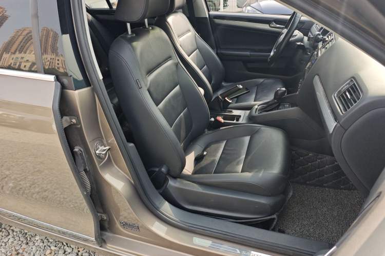 Used Volkswagen Sagitar 2017 230TSI Automatic Comfort Version