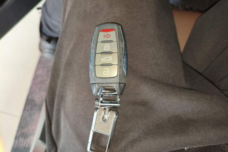 Used Haval H9 2017 2.0T Diesel 4x4 Premium 5-Seater
