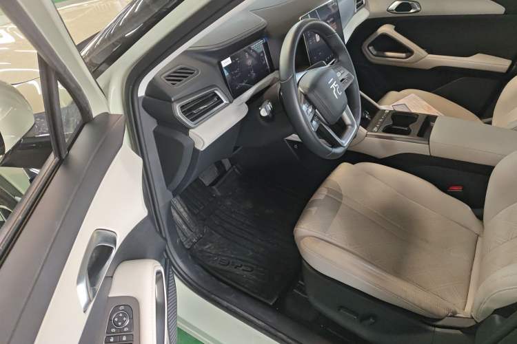 Used BYD Yuan UP 2025 Intelligent Driving Version 401 km Leading Edition
