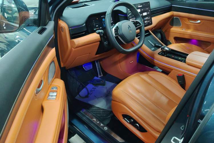 Used Hima AITO M7 2024 1.5T Intelligent Driving 4WD Pro Edition 5 Seats
