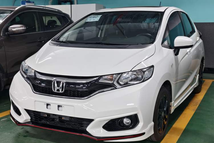 Used Honda Fit 2018 1.5L CVT Trendy Run+ Edition