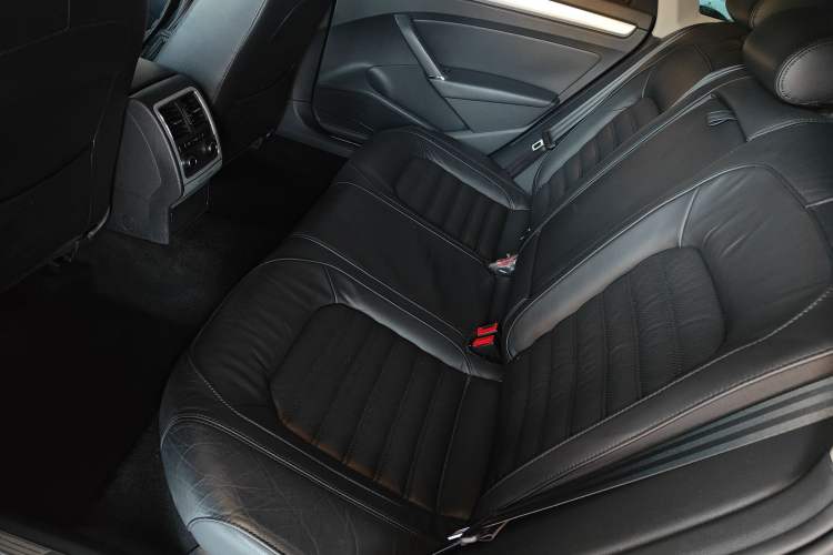 Used Volkswagen Passat 2014 1.8TSI DSG Prestige Edition