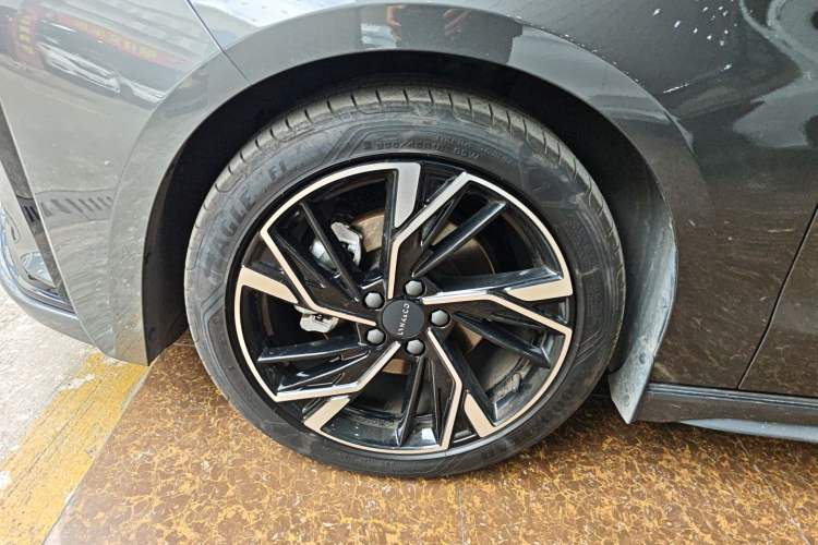 Used Lynk & Co 03 2023 1.5TD DCT JingPro
