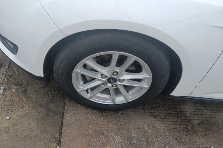 Used Ford Focus 2018 Two-Door Classic EcoBoost 125 Automatic Supercharged Style SmartDrive Edition
