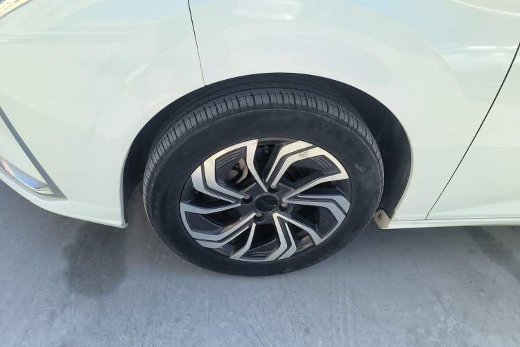 Used Dongfeng Aeolus Yixuan 2021 230T Automatic Glory Edition