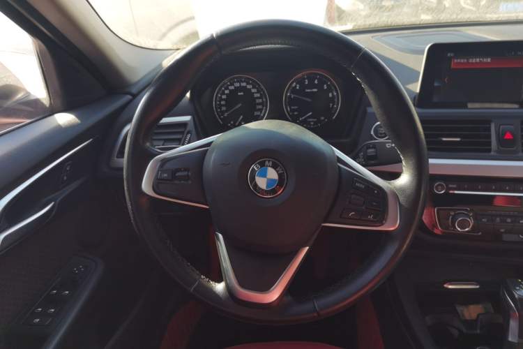 Used BMW 1 Series 2017 118i Fashion Model
