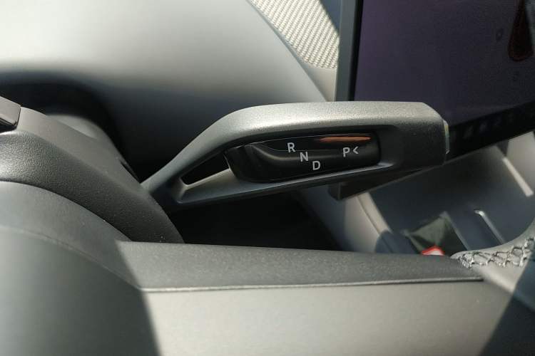 Used  YU7 2025 Ultra-Long Range High-Performance All-Wheel-Drive Max Edition
