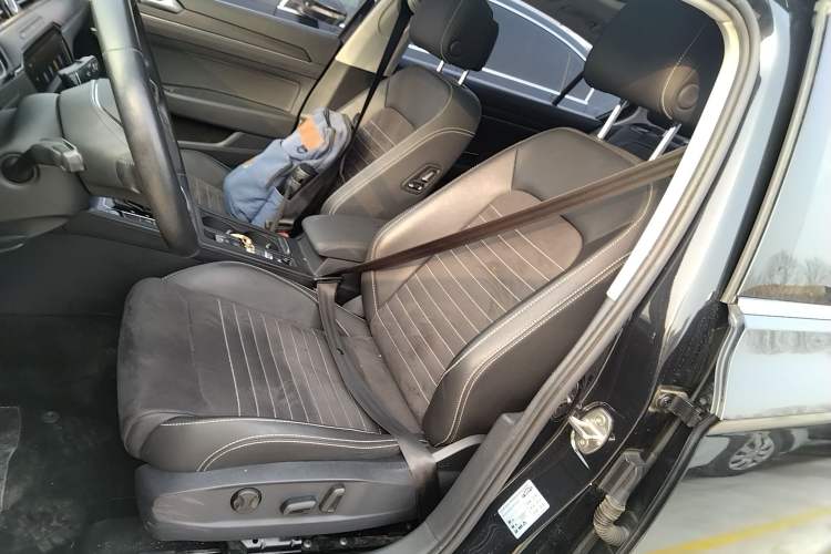 Used Volkswagen Magotan 2020 330TSI DSG Luxury Edition
