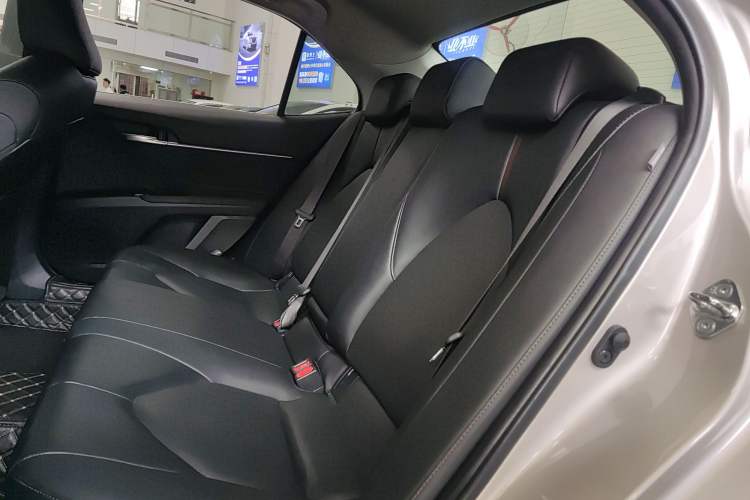 Used Toyota Camry 2019 2.0G Luxury Edition China VI Standard
