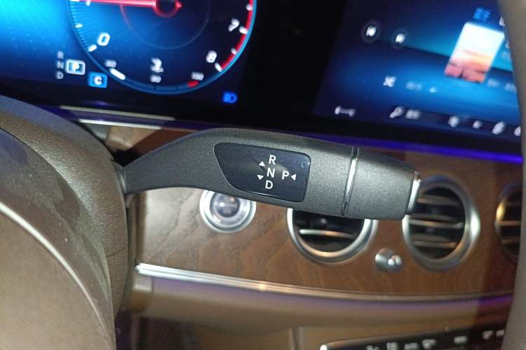 Used Mercedes-Benz E-Class 2021 Facelift E 260 L