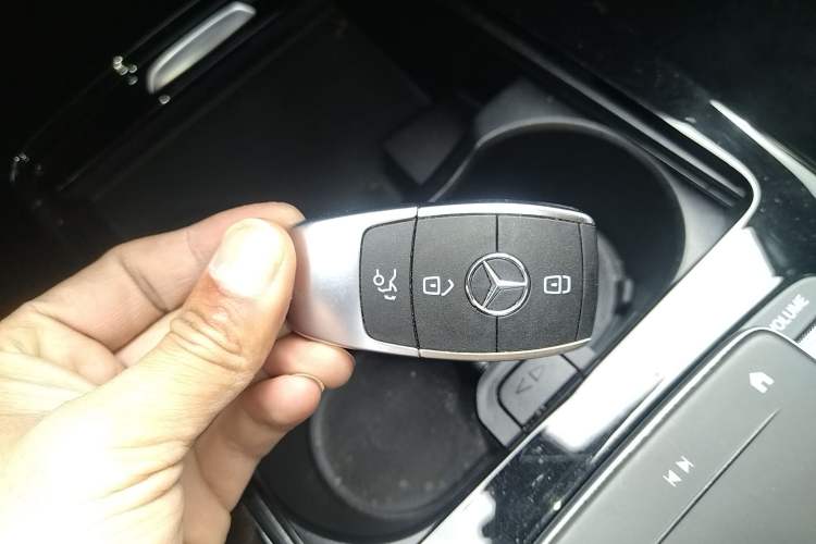 Used Mercedes-Benz A-Class 2021 A 200 L Sport Sedan Fashion Model
