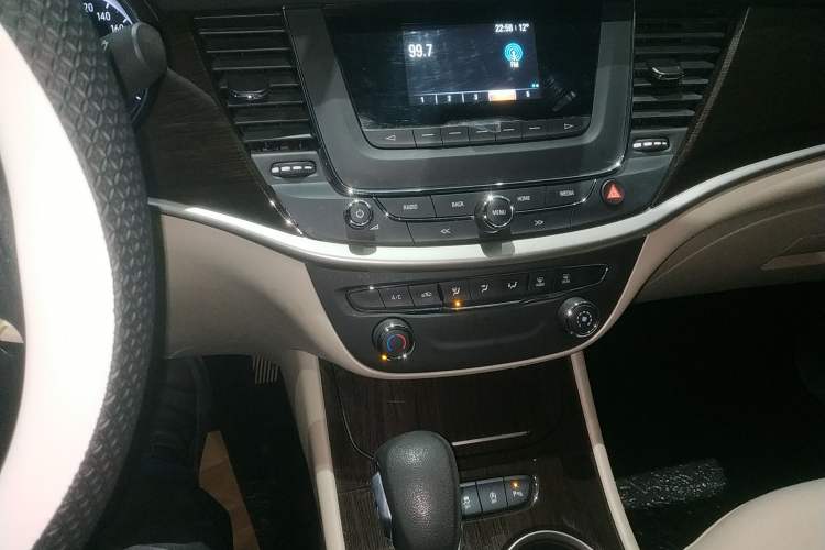 Used Buick Verano 2018 Sedan 15S Automatic Entry Model
