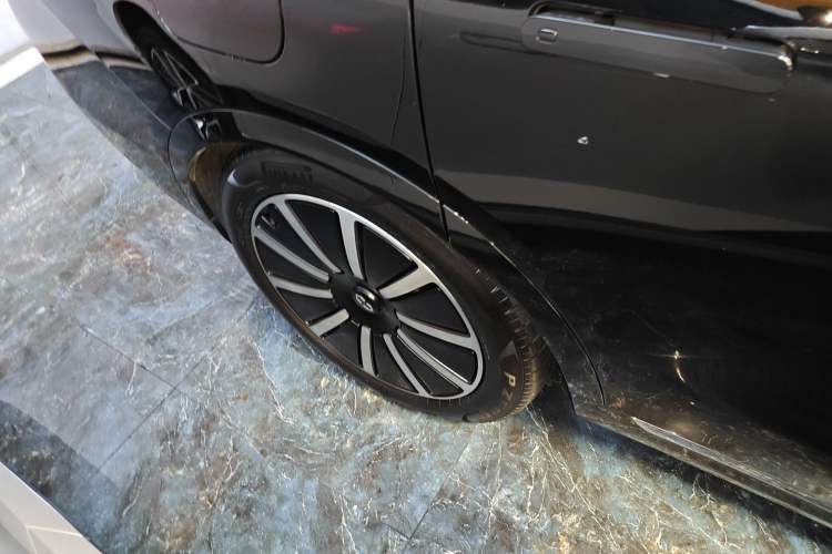 Used Hima AITO M9 2024 Range-Extended Ultra Version 52 kWh 6-Seater Model