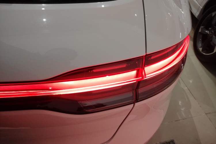 Used Porsche Macan 2024 Macan 2.0T