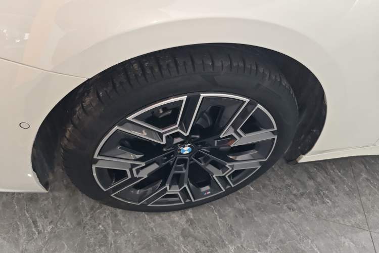 Used BMW 5 Series 2025 530Li Luxury Edition M Sport Package