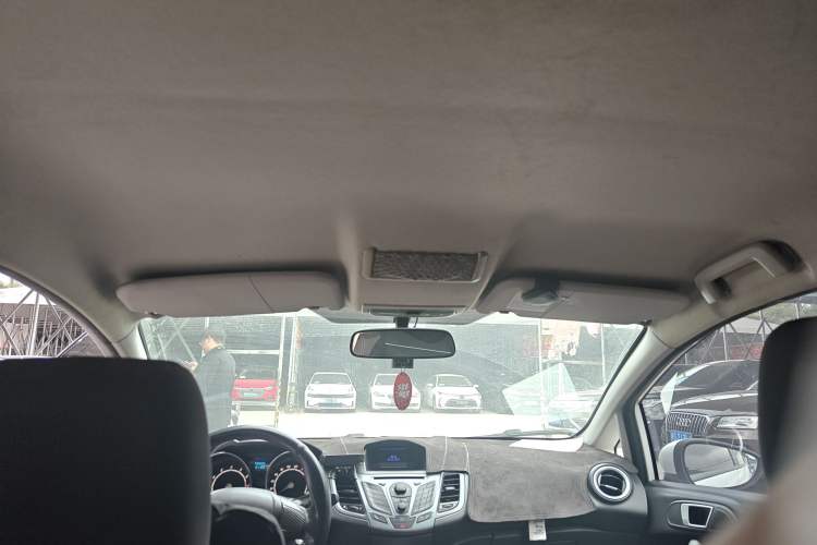 Used Ford Fiesta 2013 Hatchback 1.5L Automatic Fashion Edition