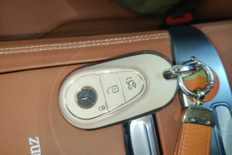 Used Mercedes-Benz GLC 2023 GLC 300 L 4MATIC Luxury 7-Seater