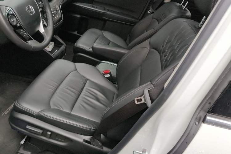 Used Honda Elysion 2019 2.0L Hybrid Luxury Edition
