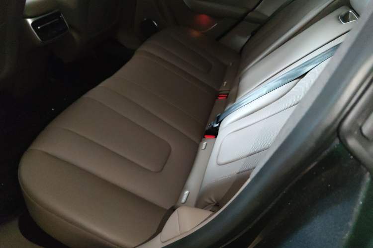 Used Hima Luxeed R7 2025 Range-Extended Version 251 km Max
