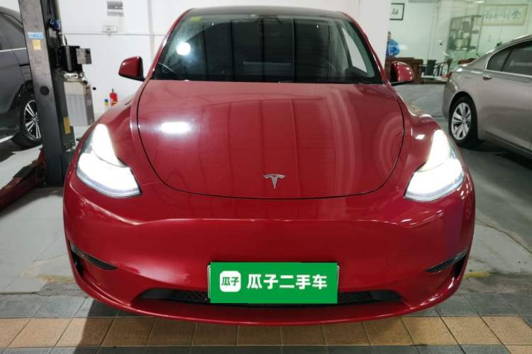 Used Tesla Model Y 2021 Long-Range All-Wheel-Drive Version
