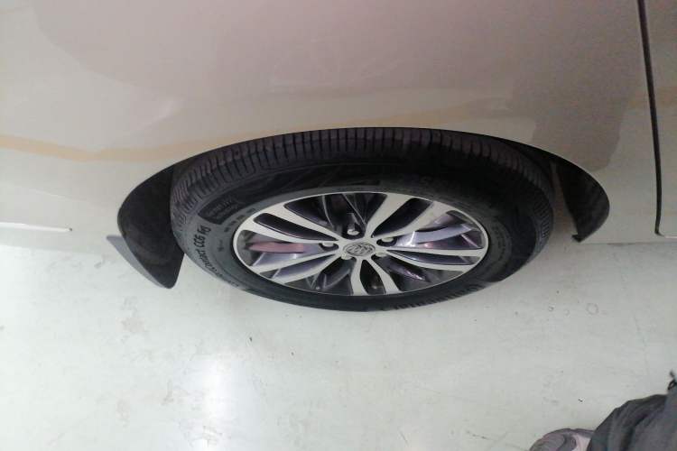 Used Buick GL8 2017 ES 28T Luxury Model China V Standard