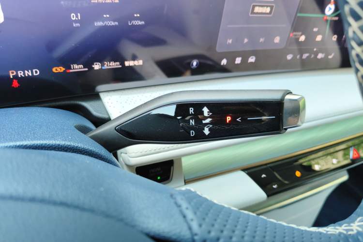 Used Buick GL8 New Energy 2024 Lu Zun Luxury Edition 6-Seater
