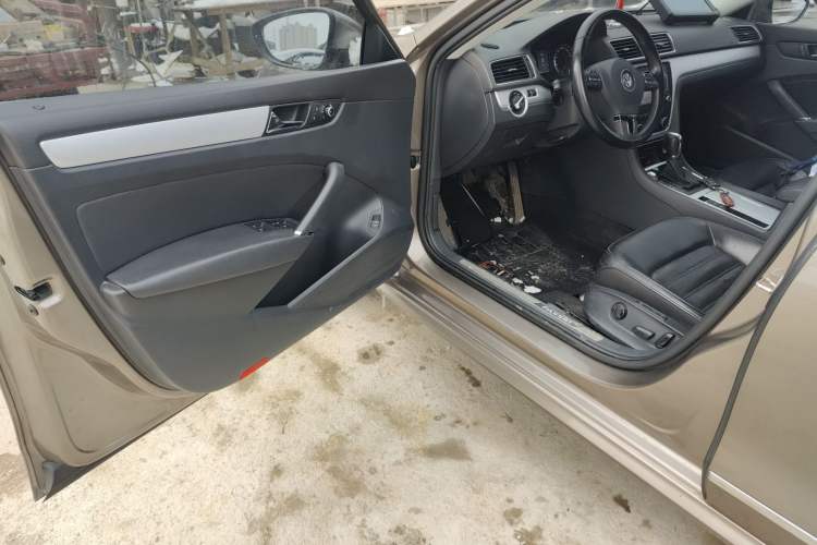 Used Volkswagen Passat 2015 1.8TSI DSG Prestige Edition