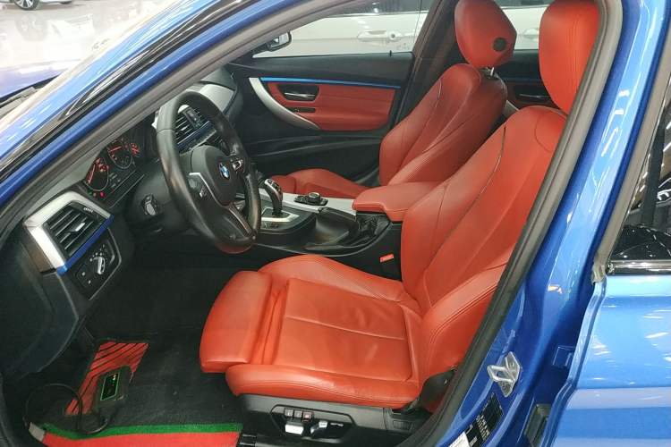 Used BMW 3 Series 2019 320i M Sport Package
