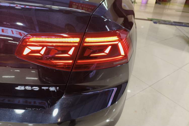 Used Volkswagen Magotan 2020 330TSI DSG Luxury Edition
