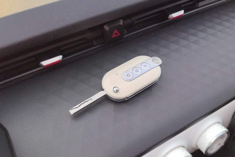 Used Wuling Hongguang MINIEV 2022 GAMEBOY 200km Play Edition with Lithium Iron Phosphate