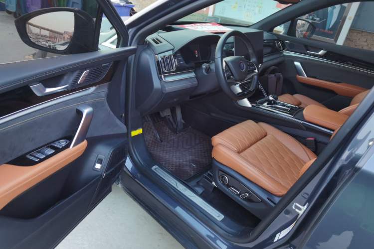 Used BYD Tang New Energy 2022 DM-p 215 km All-Wheel-Drive Deluxe Model
