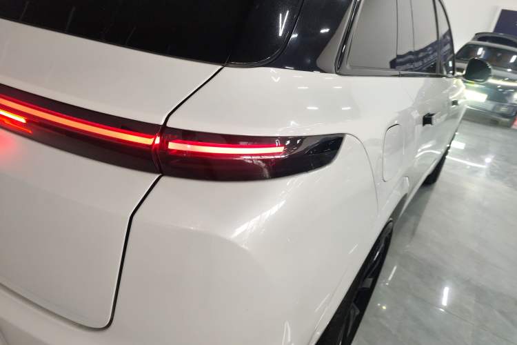 Used Li Auto L7 2023 Air model
