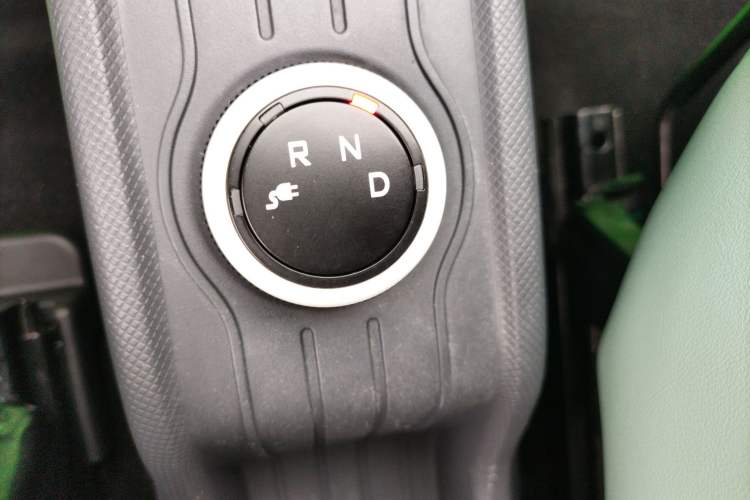 Used Wuling Hongguang MINIEV 2022 Macaron Fashion Model Lithium Iron Phosphate
