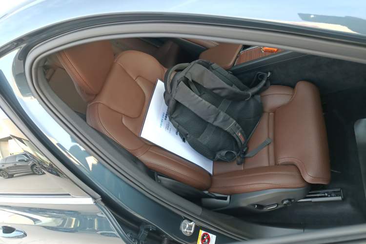 Used Volvo XC60 New Energy 2025 Plug-in Hybrid Long-Range All-Wheel Drive Smart Luxury Edition