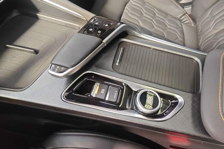 Used Changan UNI-T 2022 1.5T Smart Navigation Version
