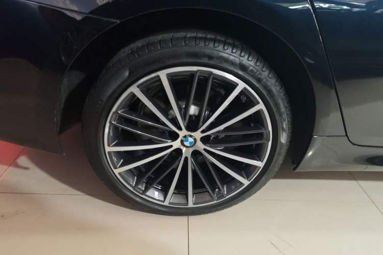 Used BMW 5 Series 2021 530Li Leading Model M Sport Package
