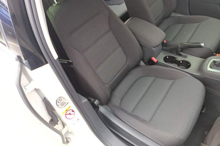 Used Volkswagen Sagitar 2014 Revised Version 1.6L Automatic Leading Edition