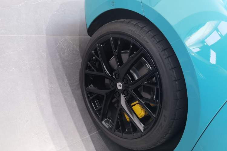 Used  SU7 2024 Four-Wheel-Drive Max Founder's Edition
