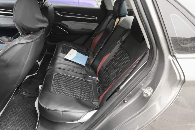 Used Geely Auto Emgrand 2022 4th Generation 1.5L CVT Flagship Model
