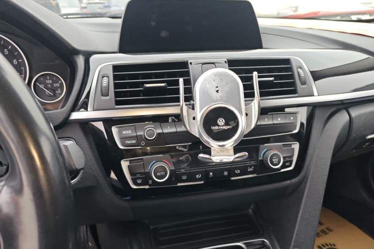 TDK.VehicleDetails.img