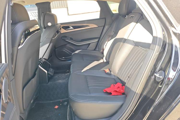 Used Hongqi H9 2023 2.0T Smart Connect Flagship Edition
