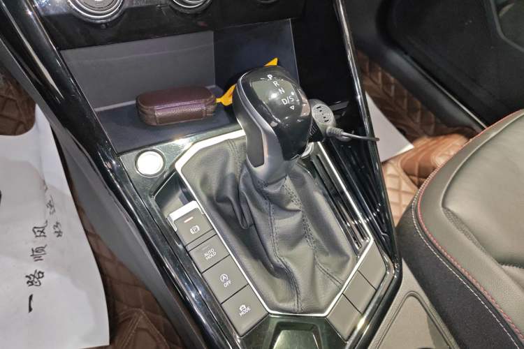 Used Volkswagen Tayron 2019 330TSI Two-Wheel-Drive Luxury Version China V Emission Standard