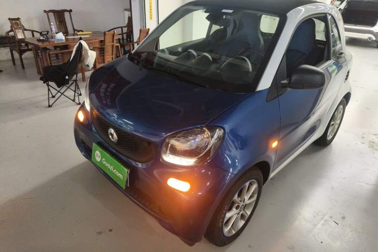 Used  fortwo 2018 1.0L 52kW Hardtop Dynamic Version China V
