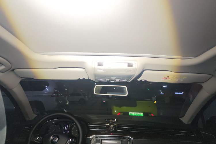 Used Volkswagen Magotan 2019 330TSI DSG Leading Model China VI Standard
